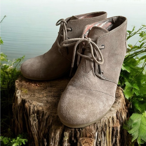 TOMS Kala Desert Wedge Bootie Taupe Size 6.5 - Picture 10 of 11